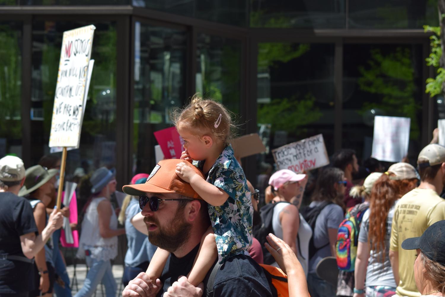 Denverites Show Up to Protest Roe v. Wade Overturning