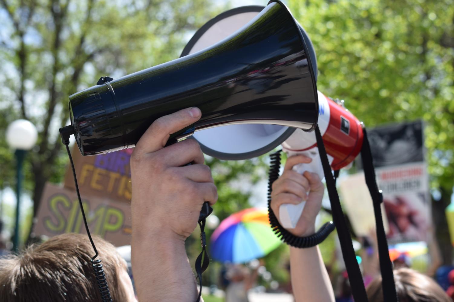 Denverites Show Up to Protest Roe v. Wade Overturning