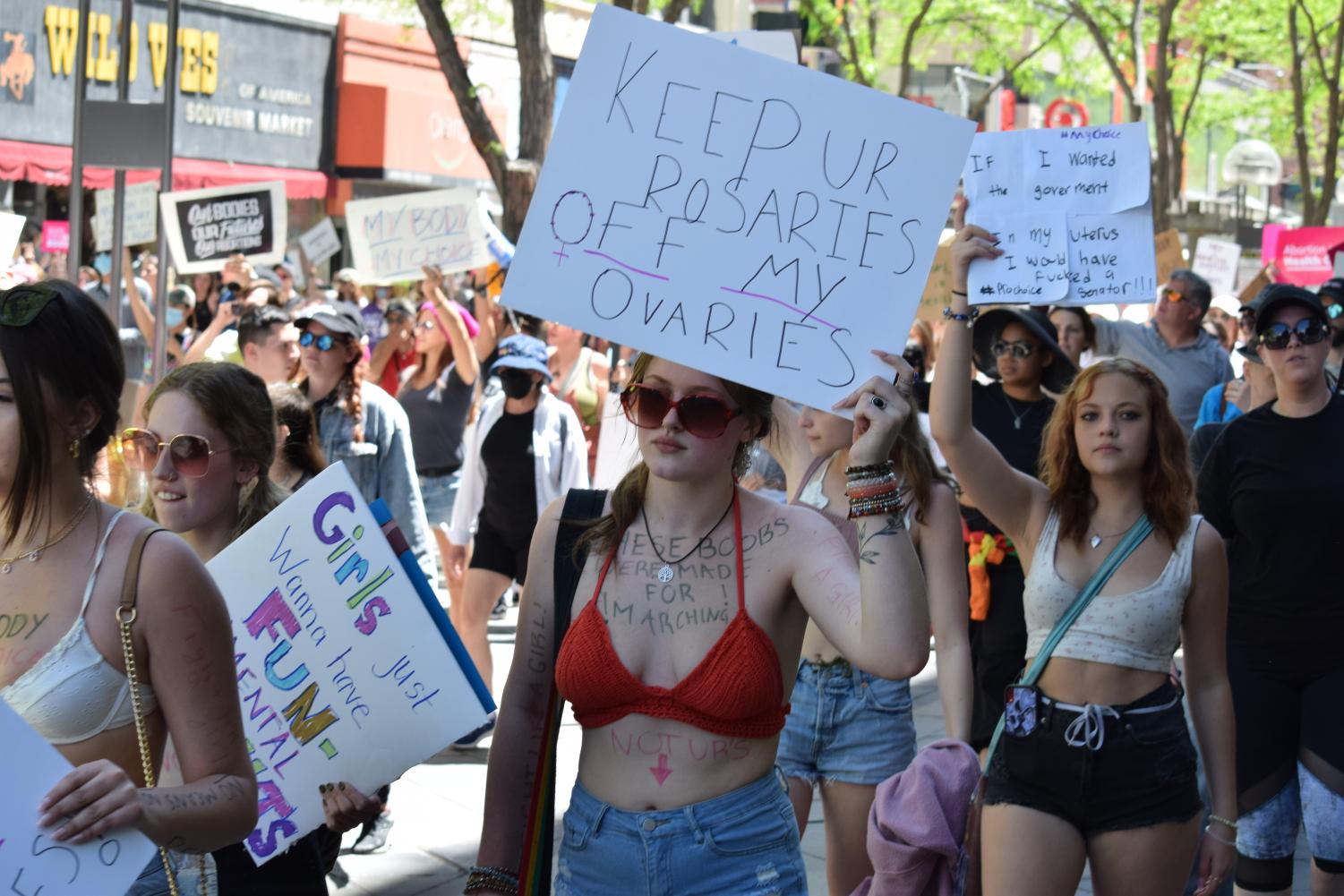 Denverites Show Up to Protest Roe v. Wade Overturning